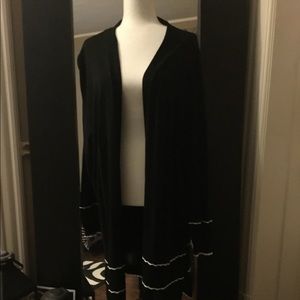 Knit cardigan with lace embroidery